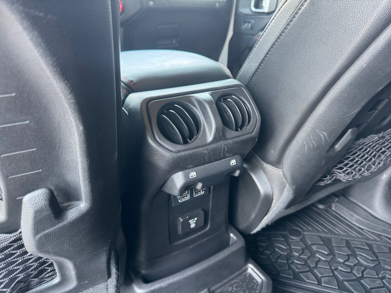 Used 2020 Jeep Wrangler Unlimited Rubicon AWD/4WD image 19