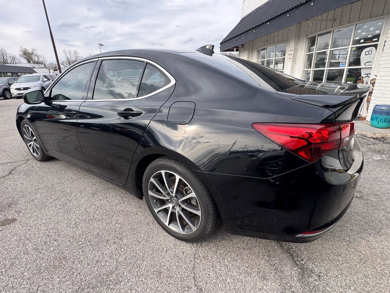 Used 2015 Acura TLX V6 SH-AWD w/ Advance Package image 4