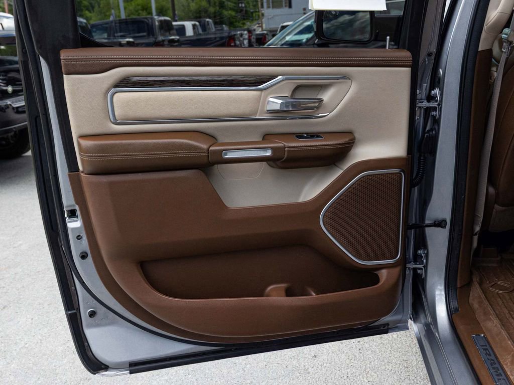 Used 2020 RAM 1500 Laramie AWD/4WD image 14