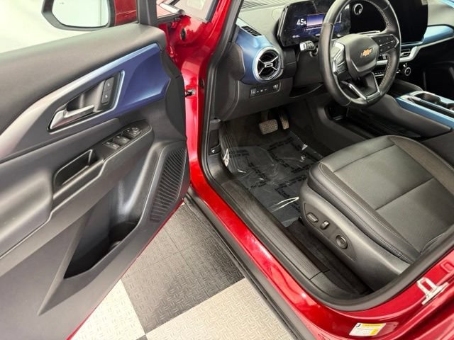 Used 2024 Chevrolet Equinox EV LT AWD/4WD image 30