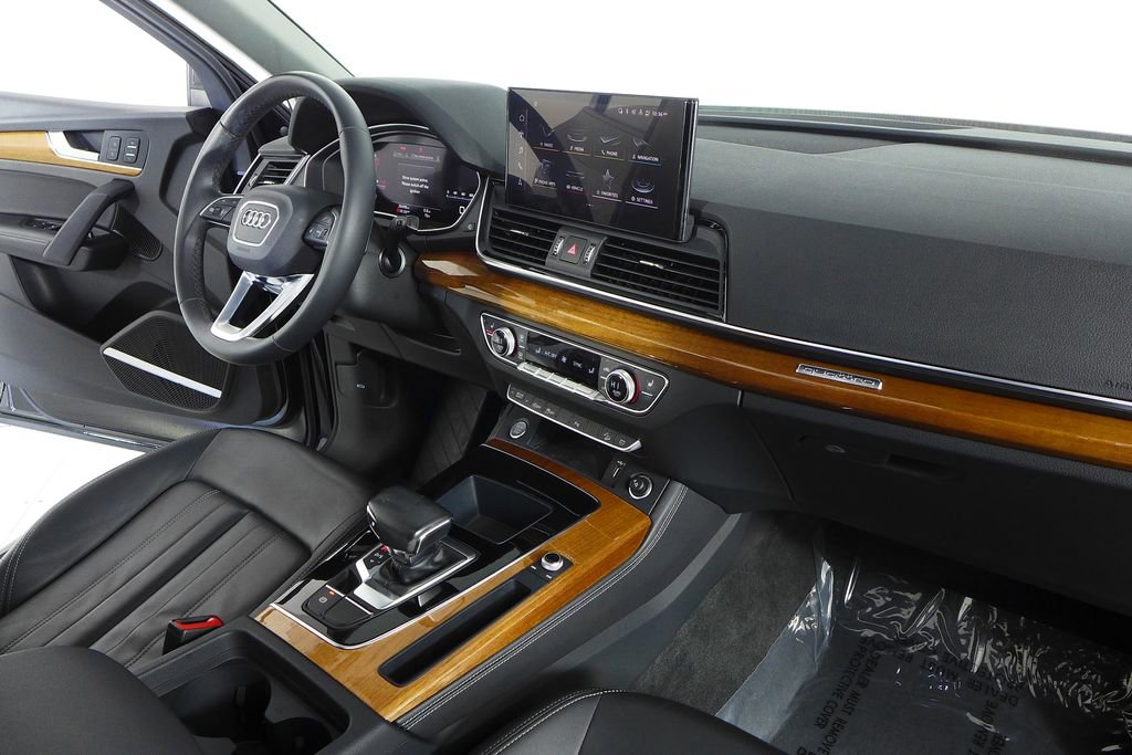 Used 2023 Audi Q5 2.0T Premium Plus w/ Premium Plus Package image 13