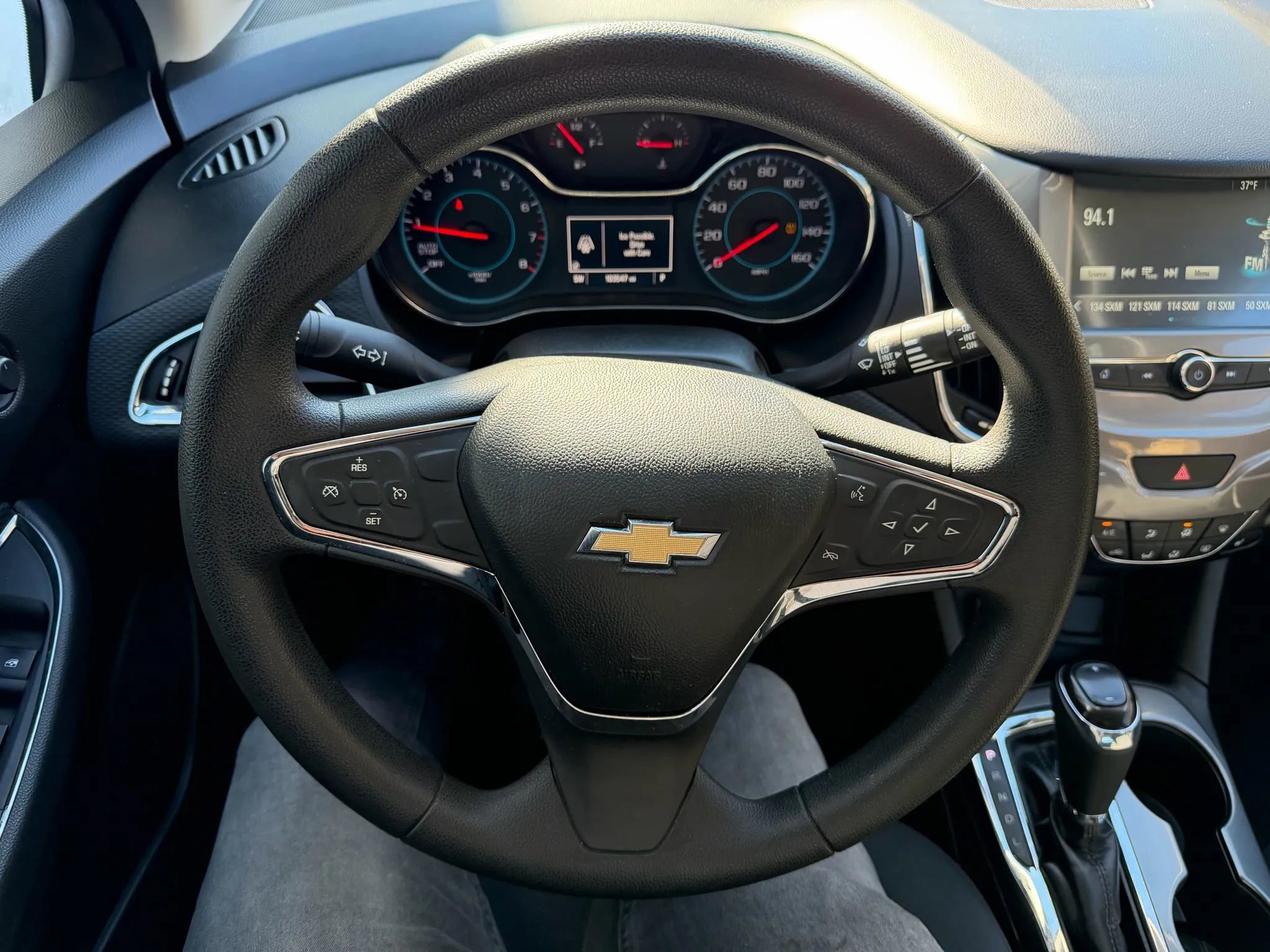 Used 2017 Chevrolet Cruze LT w/ Convenience Package image 12