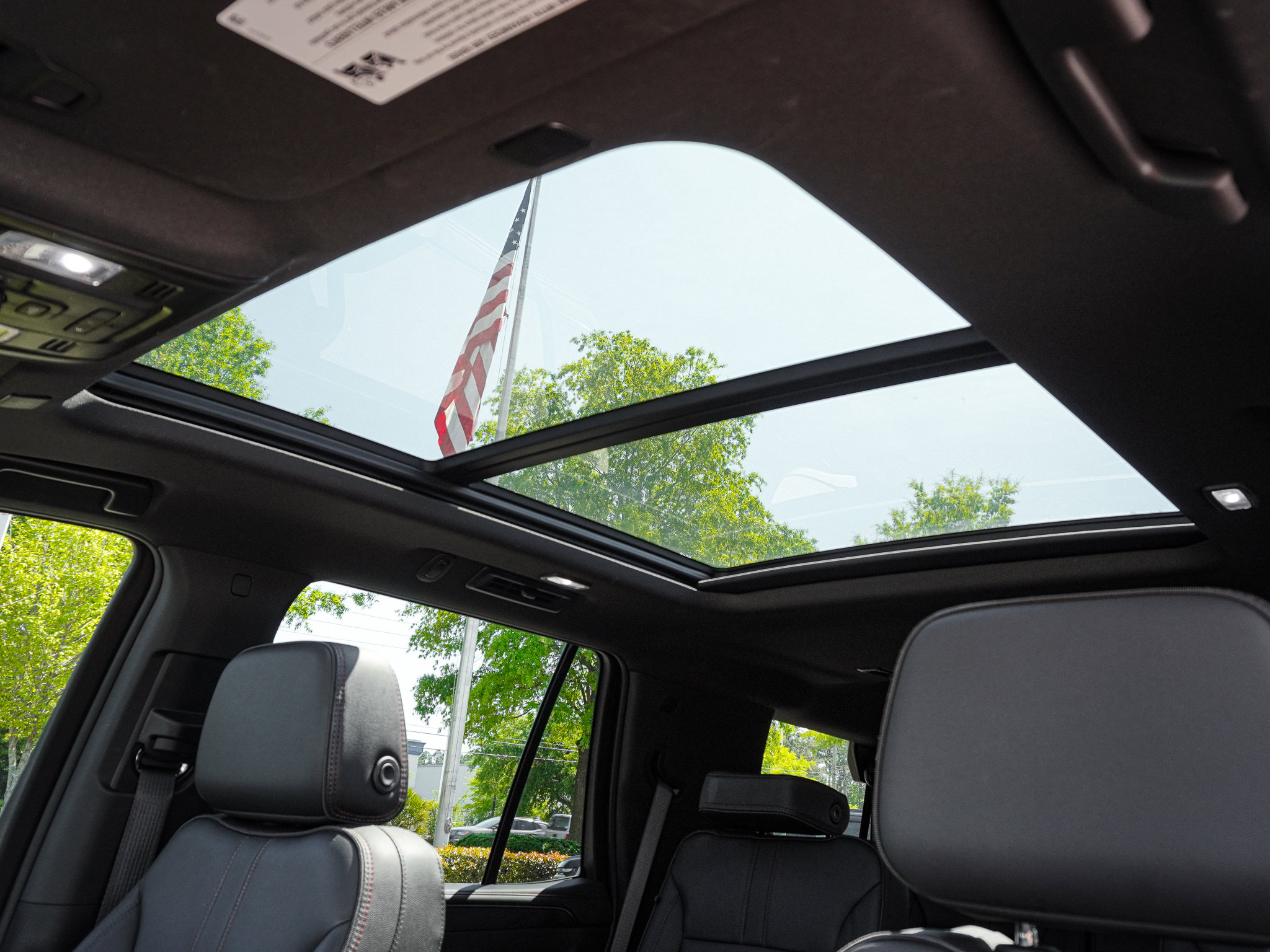 Used 2024 Chevrolet Tahoe RST w/ Luxury Package image 28