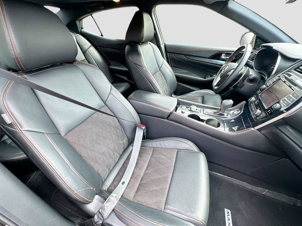 Used 2023 Nissan Maxima SR w/ Sport Mat Group FWD image 30