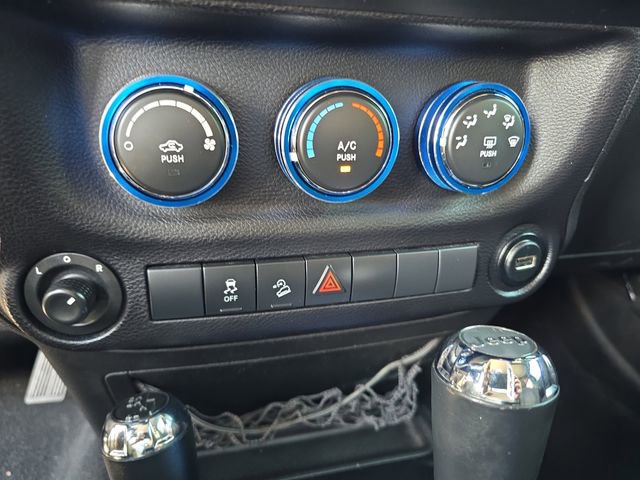 Used 2013 Jeep Wrangler Sport image 15