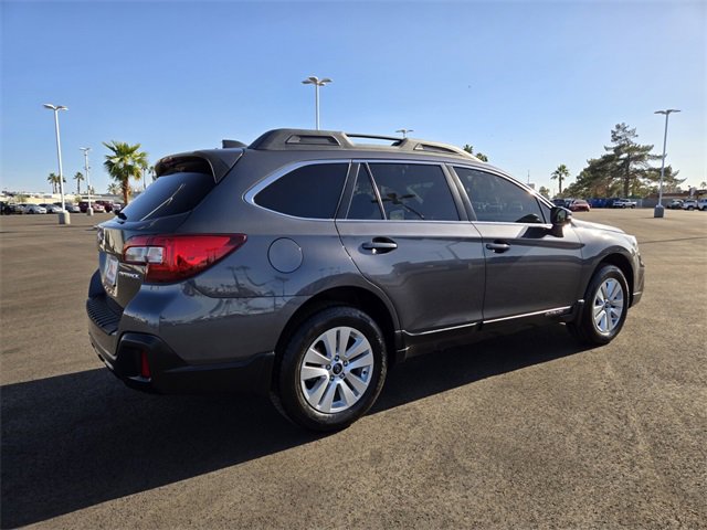 Used 2019 Subaru Outback 2.5i Premium w/ Popular Package #2 image 4