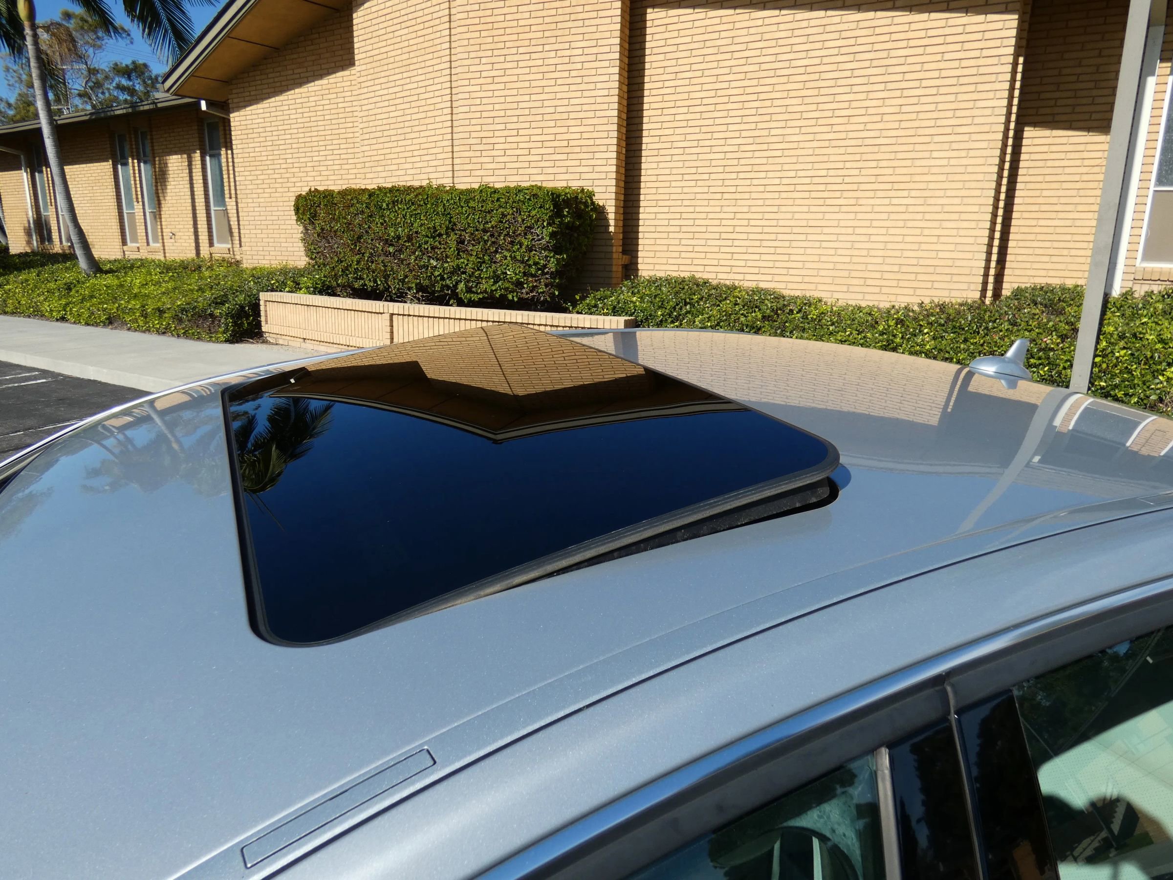 Used 2016 Mercedes-Benz E 350 Sedan w/ Premium Package image 17