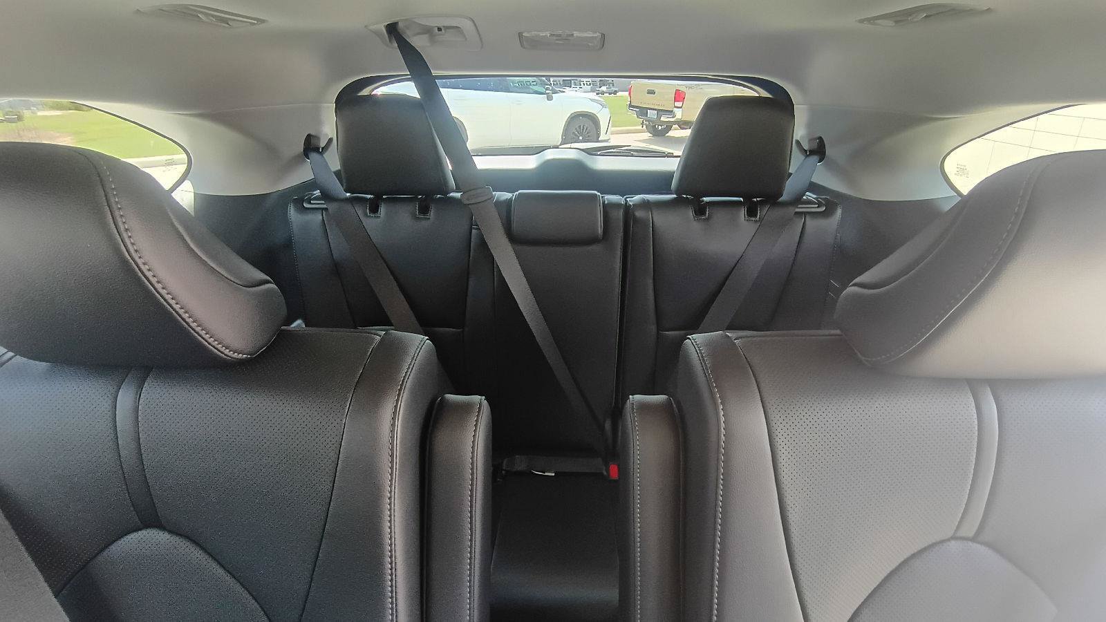 New 2026 Toyota Highlander Limited AWD/4WD image 15
