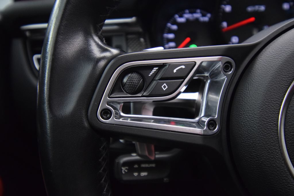 Used 2021 Porsche Macan GTS AWD/4WD image 37