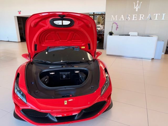 Used 2021 Ferrari F8 Tributo image 10