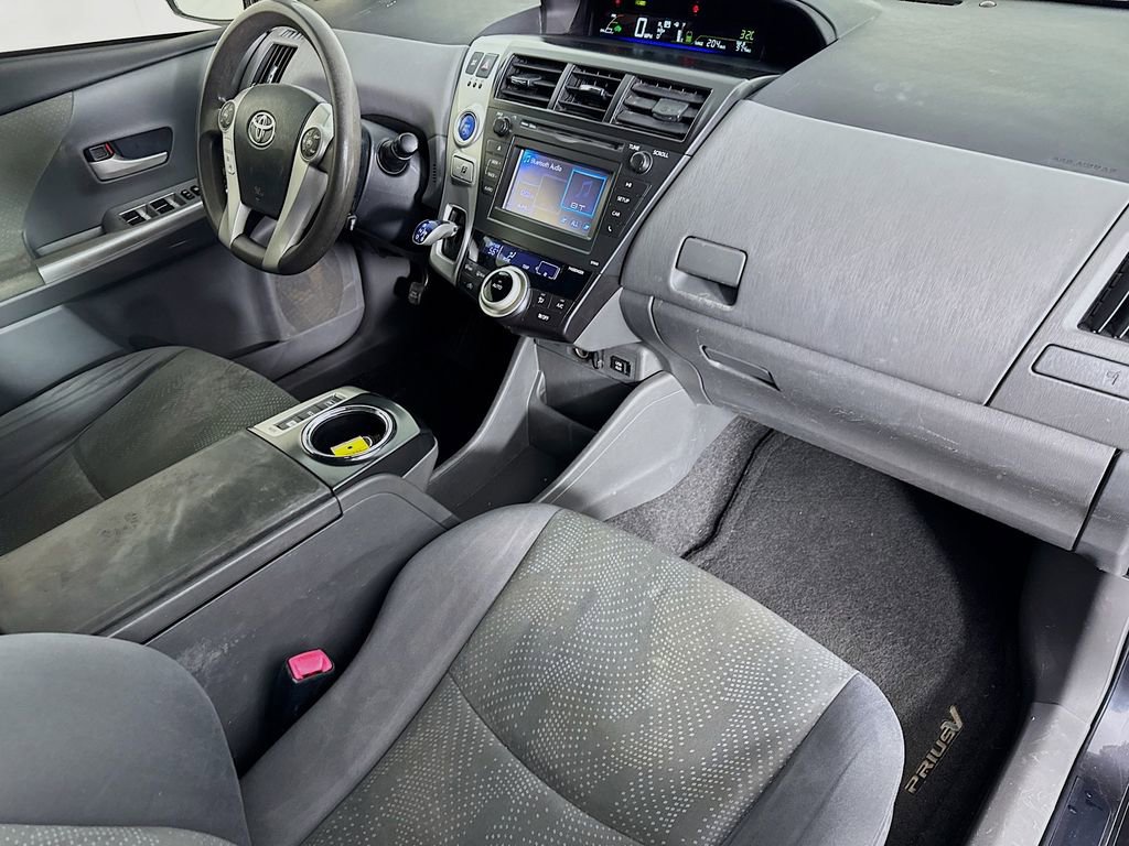 Used 2014 Toyota Prius V Two image 34