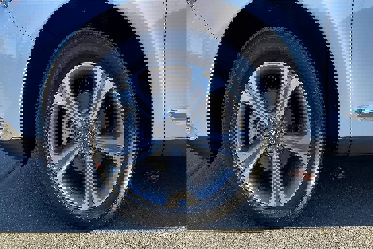 Used 2025 Acura RDX SH-AWD w/ Technology Package image 16