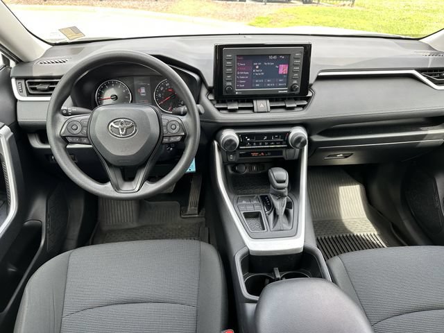 Used 2022 Toyota RAV4 LE FWD image 24