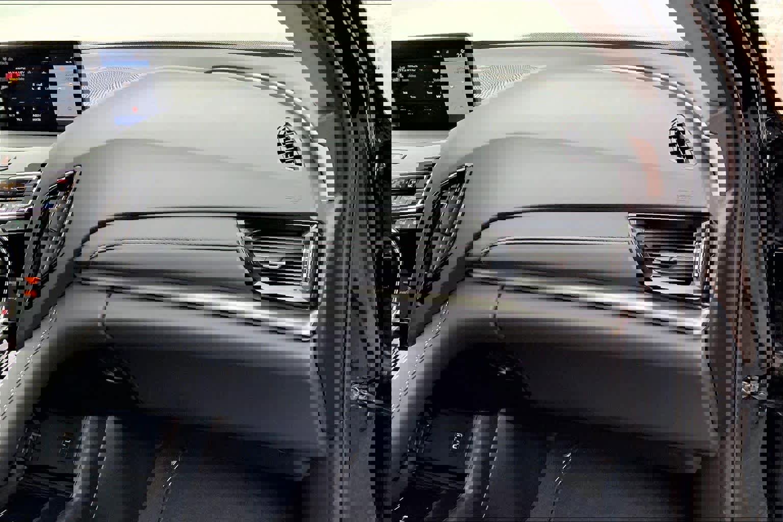 Used 2023 Acura RDX FWD w/ Technology Package image 18