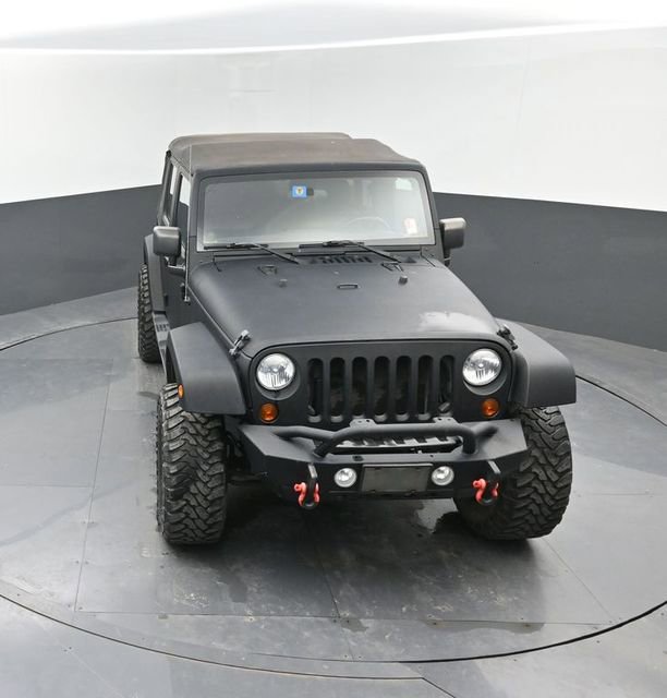 Used 2012 Jeep Wrangler Unlimited Sahara AWD/4WD image 32