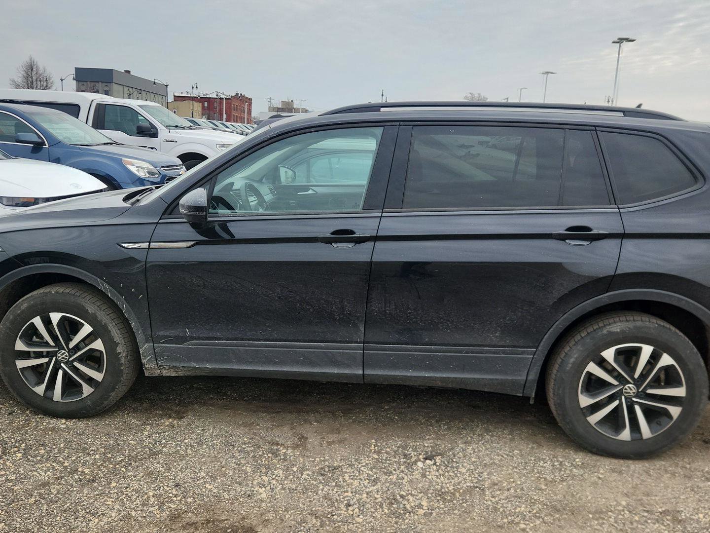 Used 2024 Volkswagen Tiguan S image 8