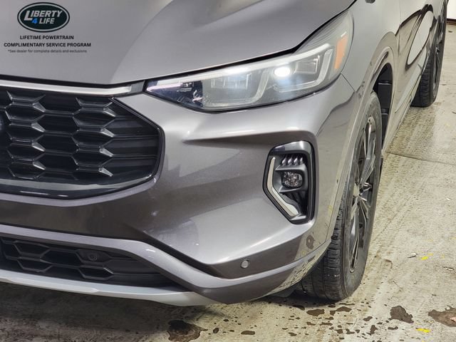 Used 2023 Ford Escape ST-Line Elite w/ Premium Technology Package AWD/4WD image 9