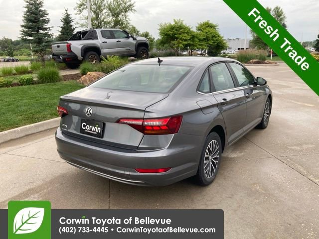 Used 2019 Volkswagen Jetta SE FWD image 3