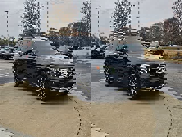 Used 2023 Mercedes-Benz GLB 250 image 3