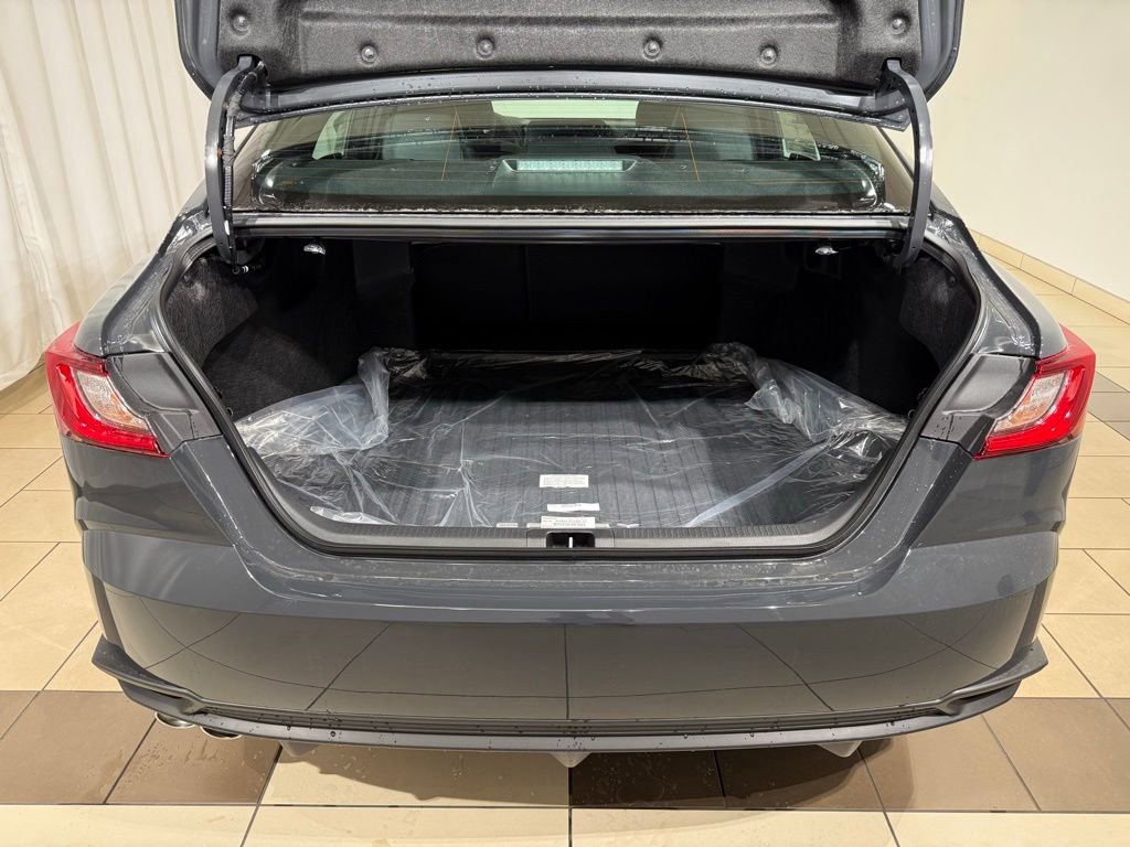 New 2026 Toyota Camry SE image 11