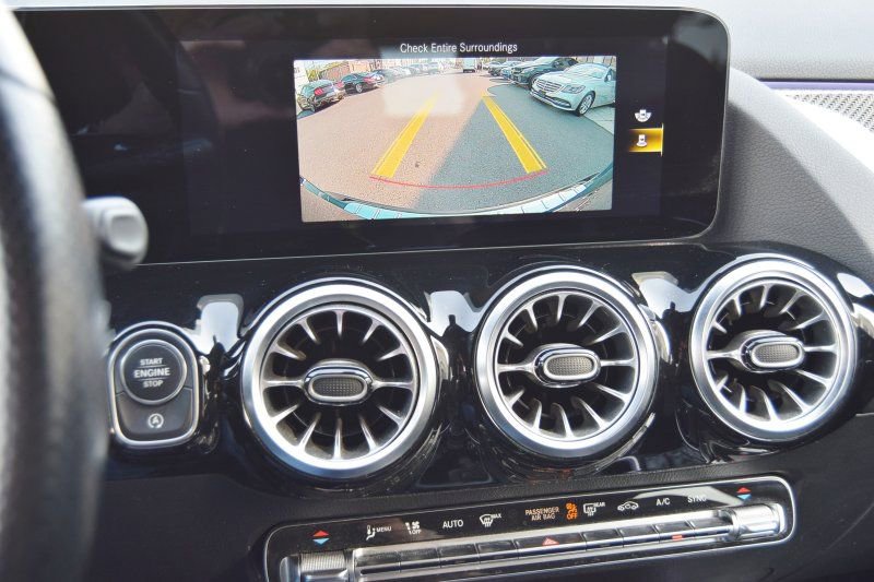 Used 2022 Mercedes-Benz GLA 35 AMG 4MATIC image 28