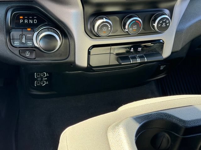 Used 2024 RAM 1500 Big Horn AWD/4WD image 17