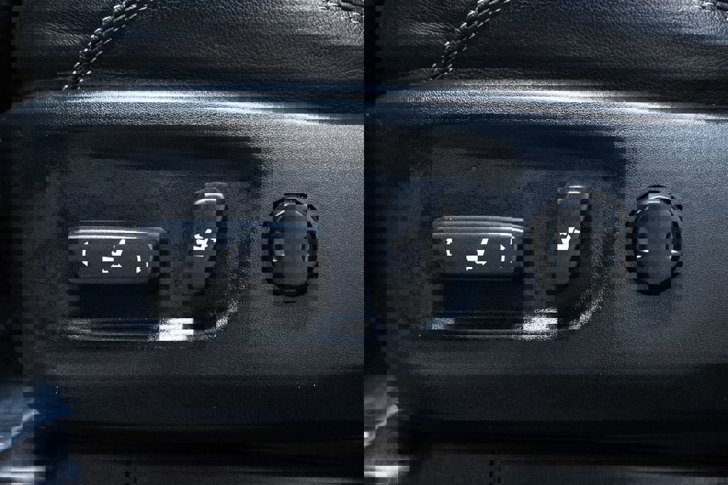 Used 2019 Toyota 4Runner Limited image 21