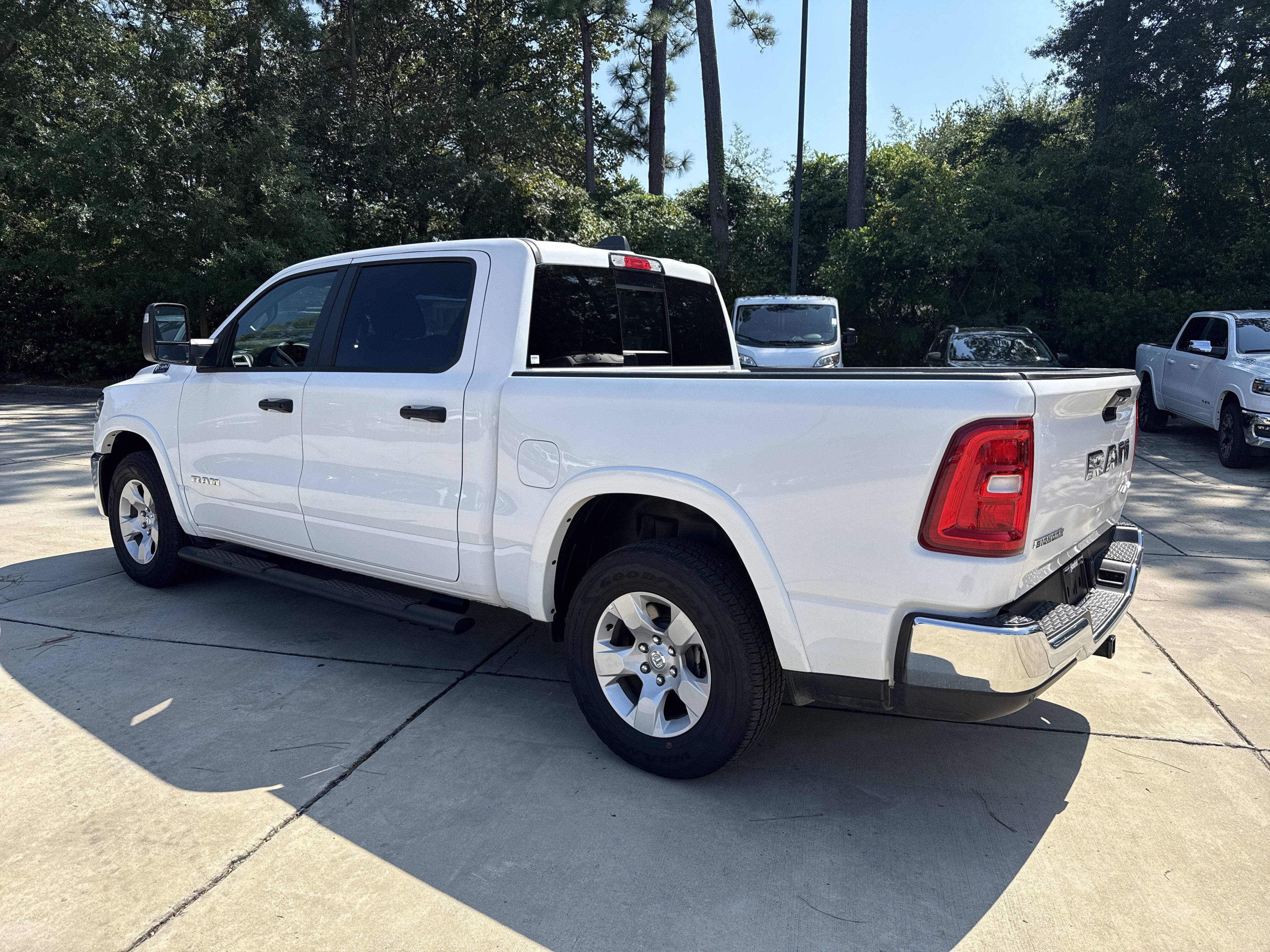 Used 2025 RAM 1500 Big Horn AWD/4WD image 12