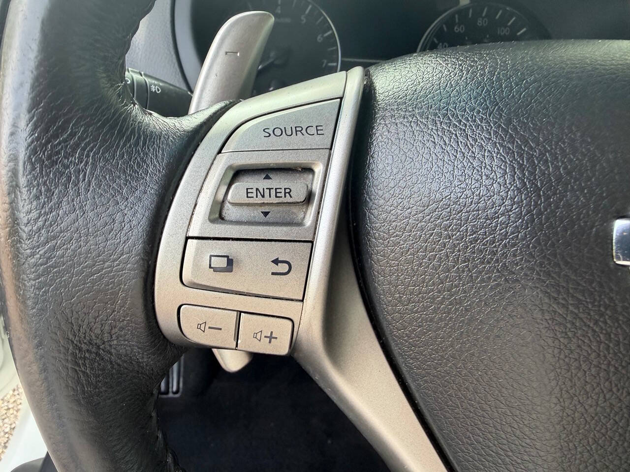 Used 2015 Nissan Altima 3.5 SL FWD image 24