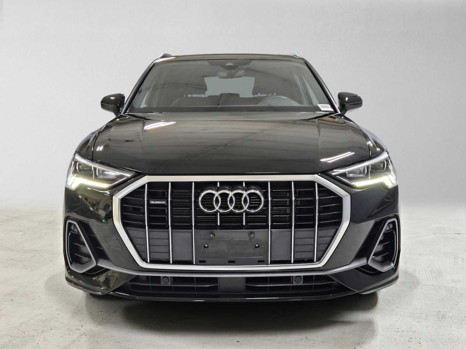 Used 2025 Audi Q3 2.0T Premium AWD/4WD image 8