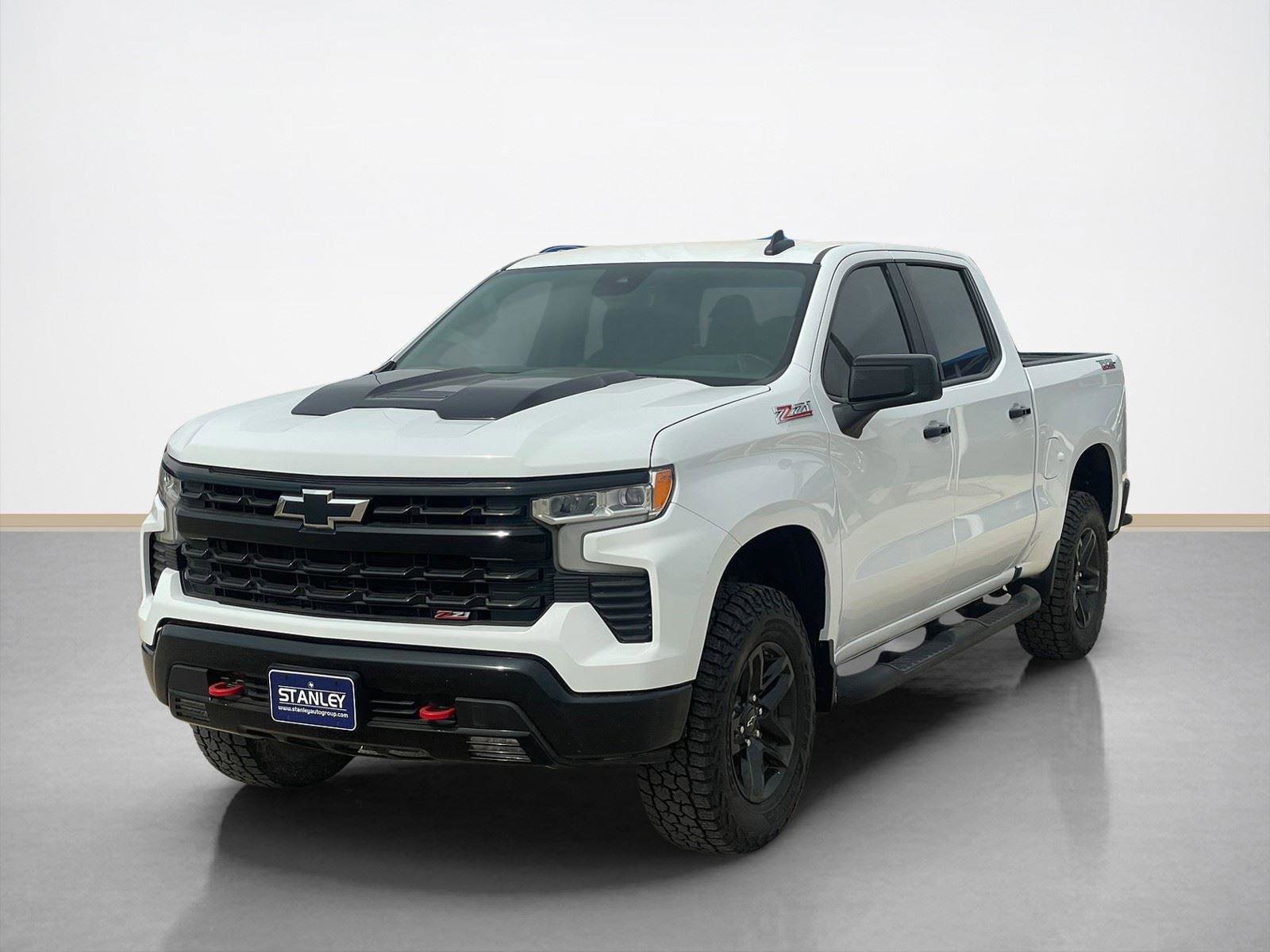Used 2023 Chevrolet Silverado 1500 LT Trail Boss w/ Protection Package AWD/4WD image 3