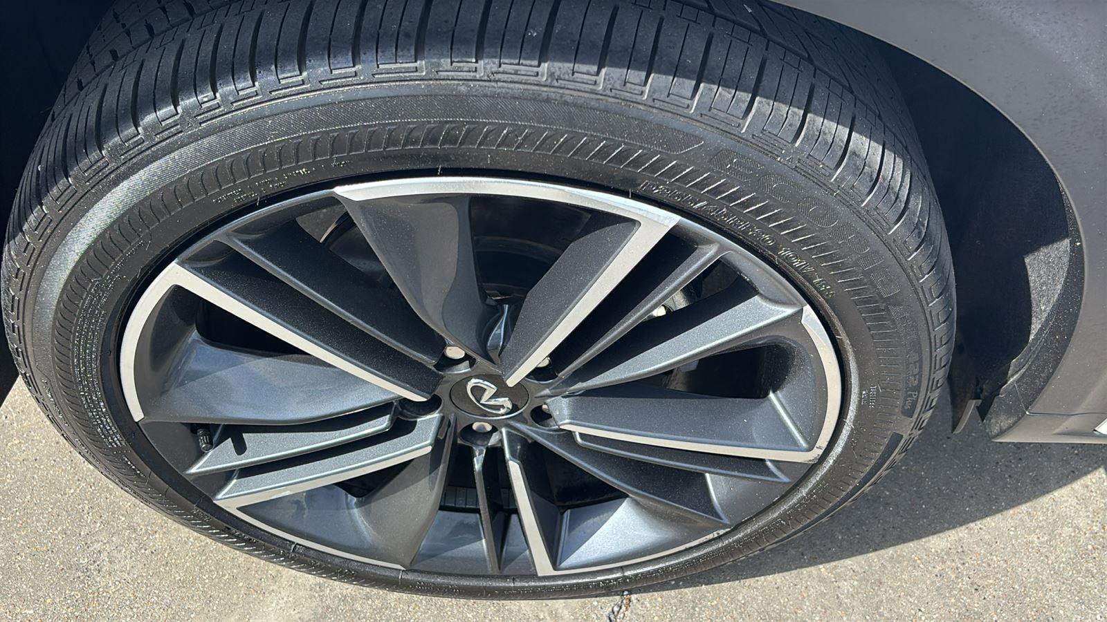 Used 2025 INFINITI QX50 Sport image 10