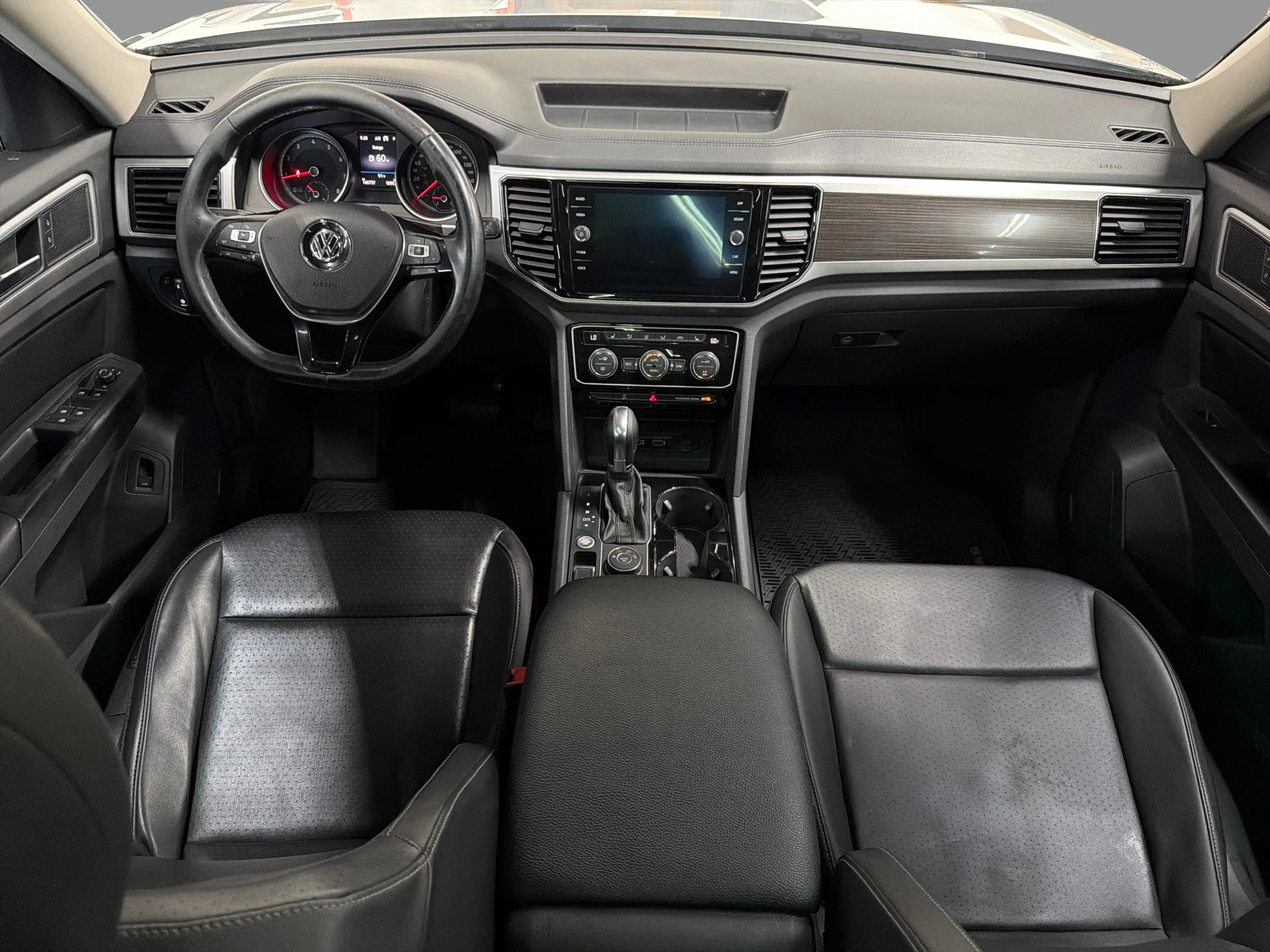 Used 2018 Volkswagen Atlas SEL AWD/4WD image 39