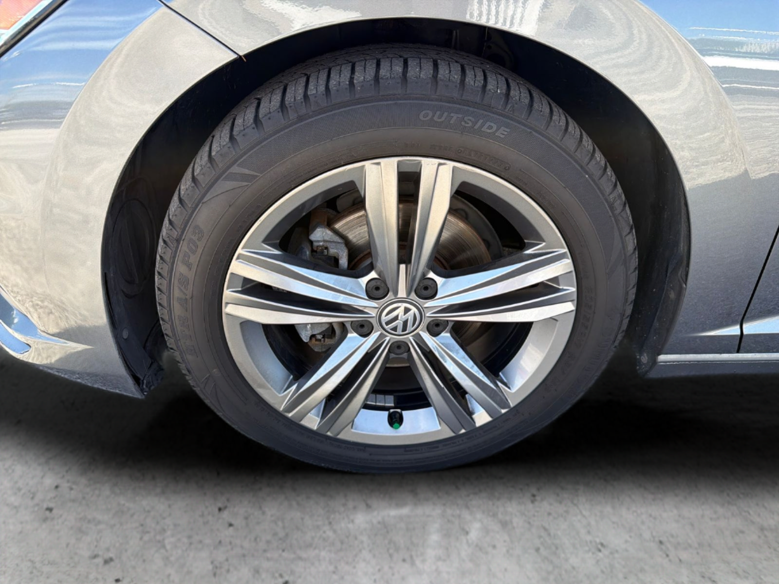 Used 2020 Volkswagen Jetta R-Line w/ R-Line Cold Weather Package FWD image 38