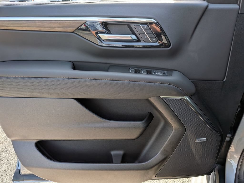 New 2026 Chevrolet Tahoe High Country AWD/4WD image 31