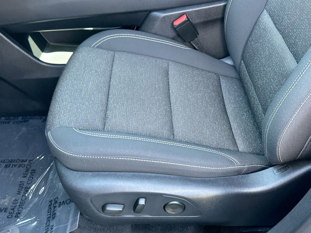 Certified 2024 Chevrolet Traverse LT w/ LPO, Floor Liner Package AWD/4WD image 18