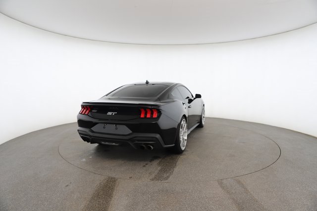 Used 2025 Ford Mustang GT Premium image 16