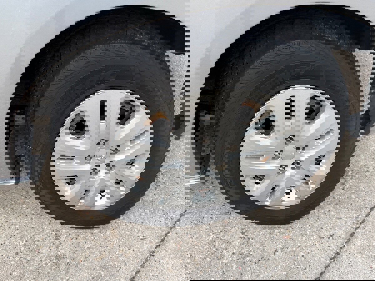 Used 2019 Dodge Grand Caravan SE image 9