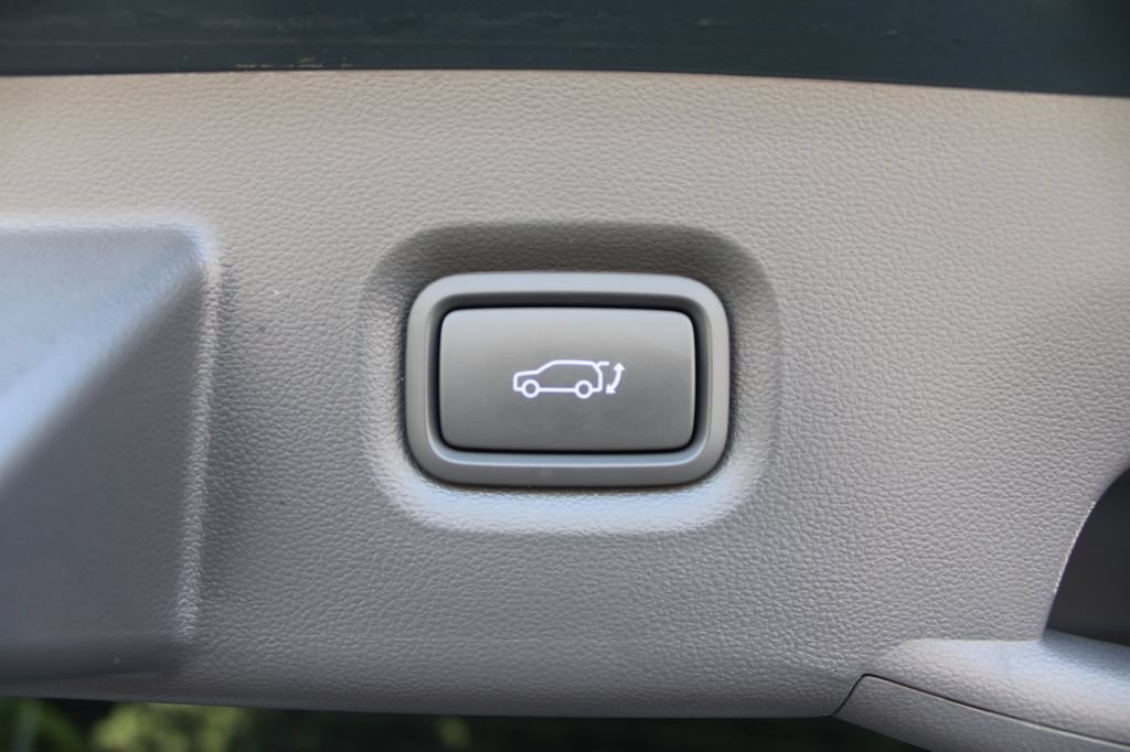 Used 2024 Hyundai Ioniq 5 Limited AWD/4WD image 33