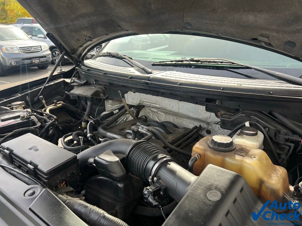 Used 2011 Ford F150 XLT w/ XLT Chrome Pkg image 43