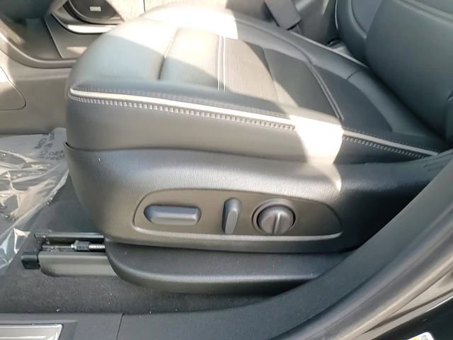 Used 2023 GMC Acadia Denali w/ Denali Ultimate Package image 11