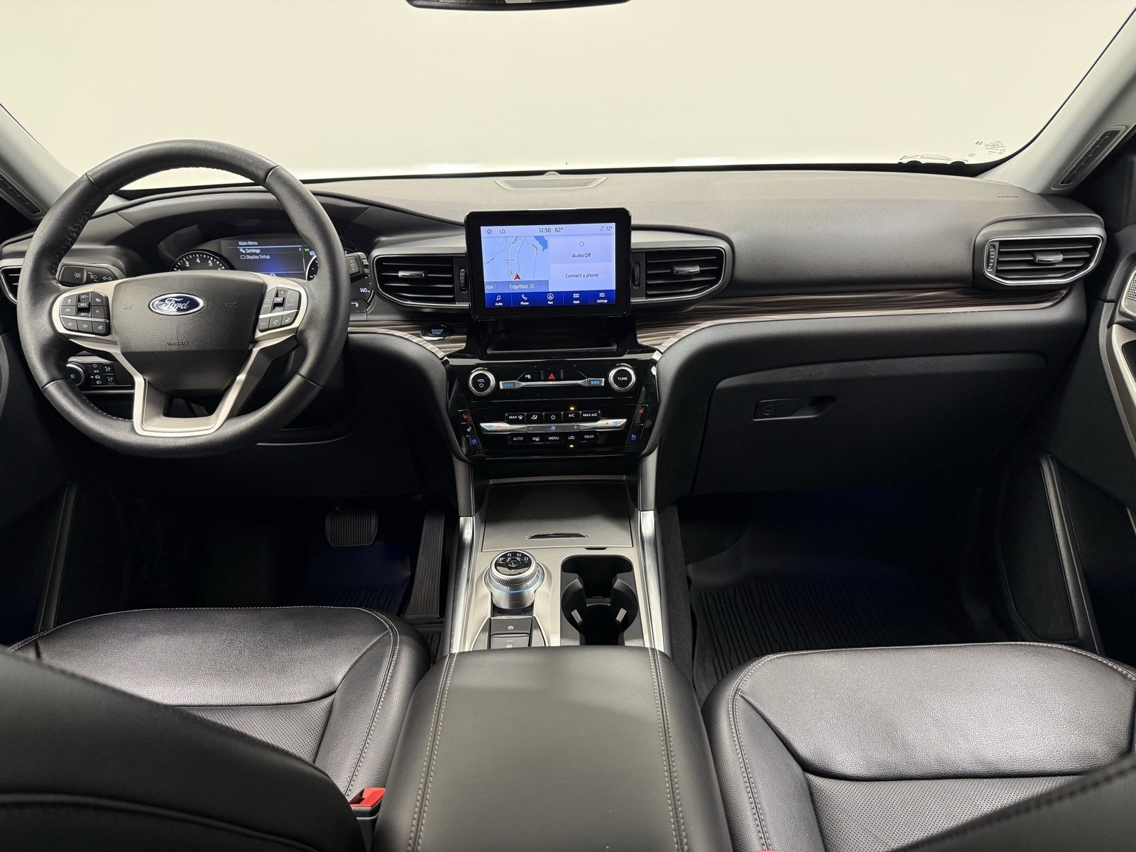 Used 2023 Ford Explorer Limited w/ Equipment Group 301A image 28