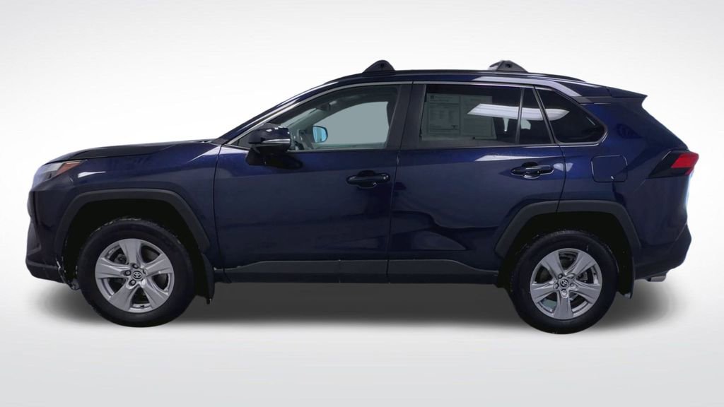 Used 2023 Toyota RAV4 XLE w/ XLE Grade Weather Package image 20