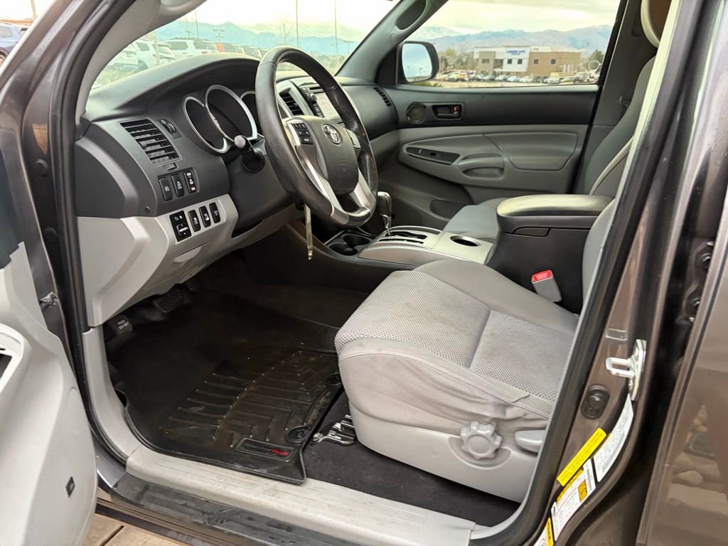 Used 2013 Toyota Tacoma 4x4 Double Cab w/ TRD Off-Road Pkg image 26