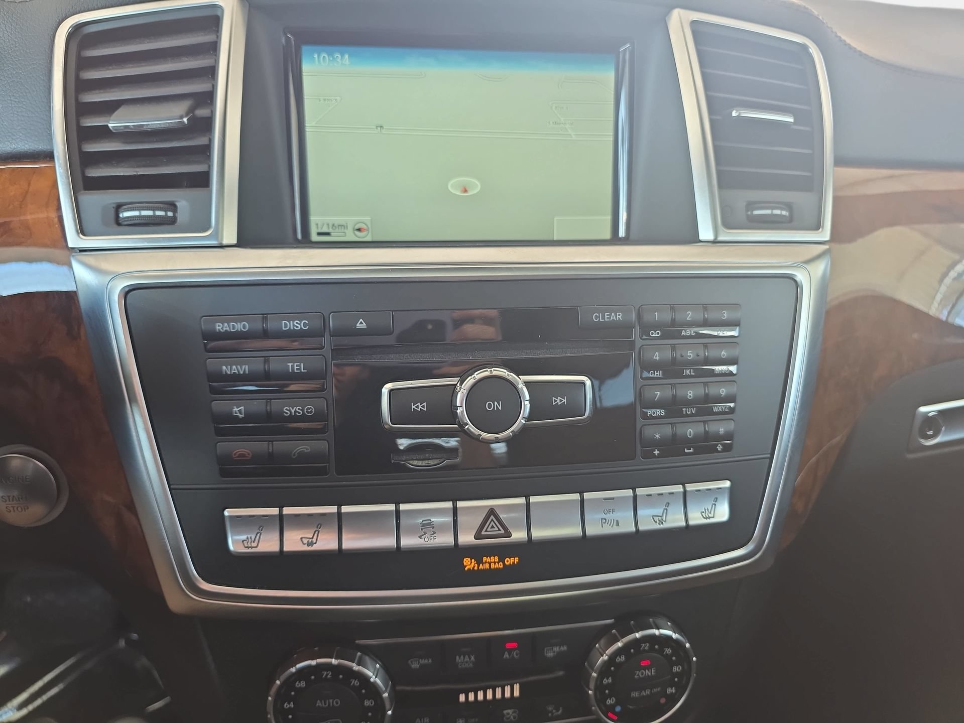 Used 2015 Mercedes-Benz GL 550 4MATIC image 20