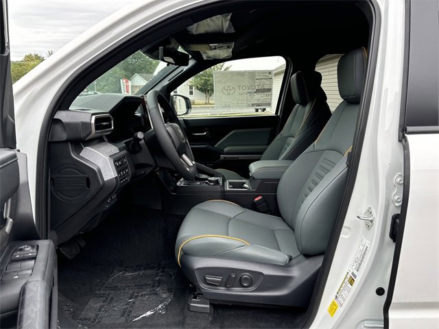 Certified 2025 Toyota Tacoma Trailhunter image 11