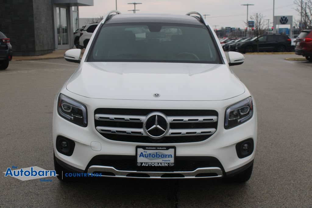 Used 2023 Mercedes-Benz GLB 250 4MATIC w/ Premium Package image 2