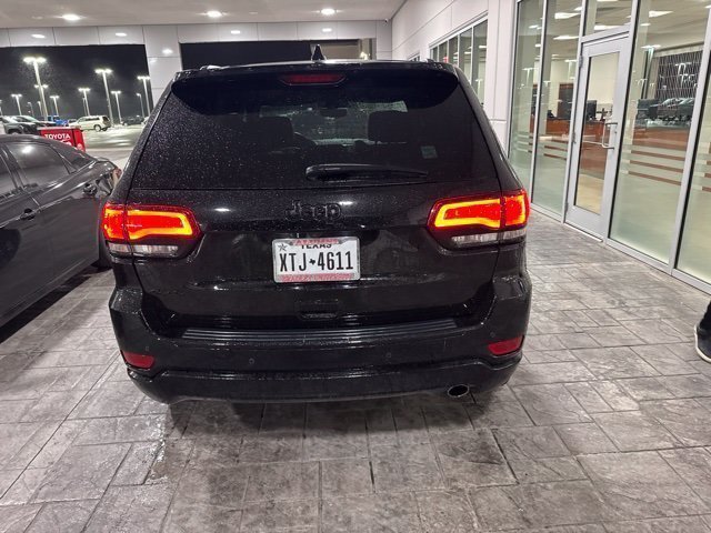 Used 2018 Jeep Grand Cherokee Altitude AWD/4WD image 7