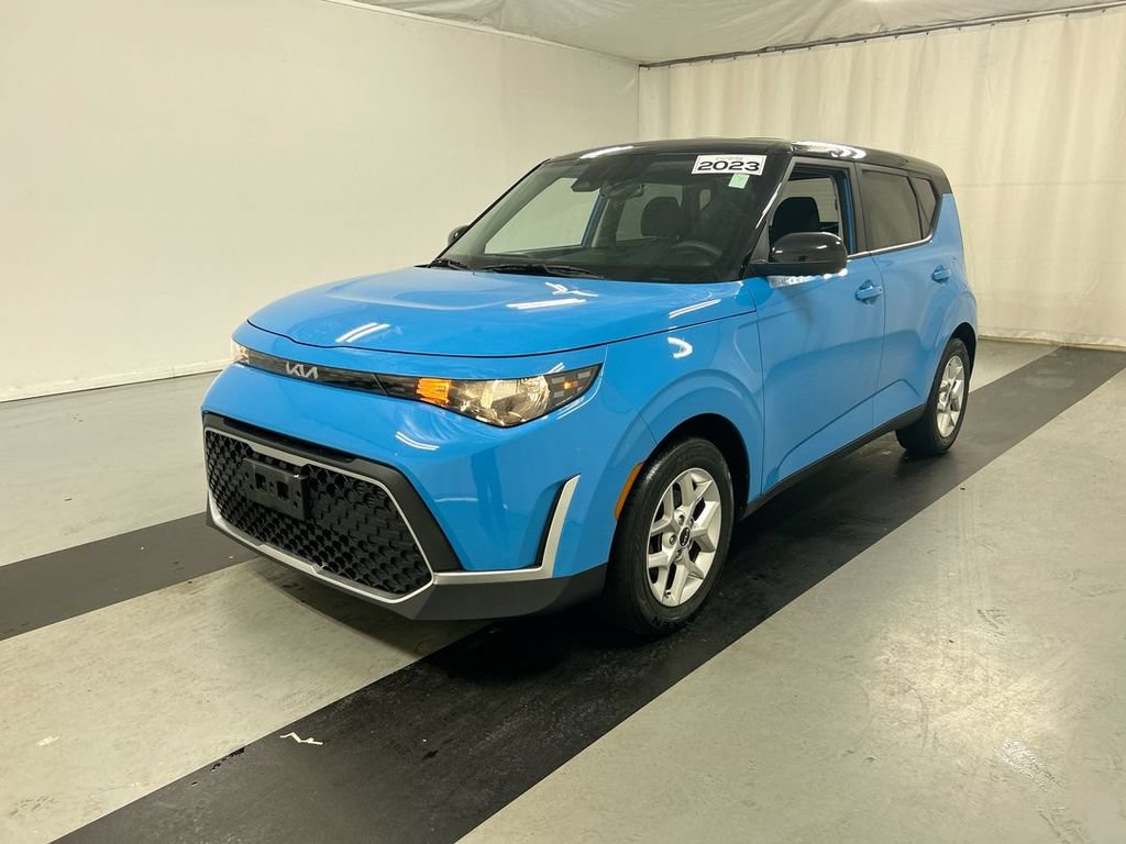 Certified 2023 Kia Soul S FWD image 5