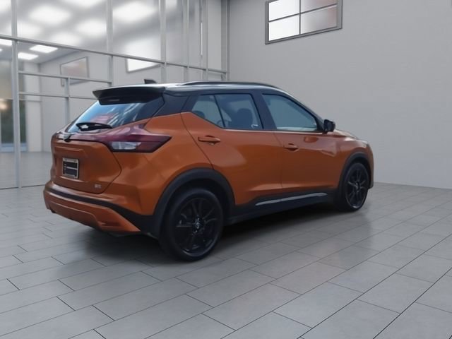 Certified 2022 Nissan Kicks SR FWD image 7